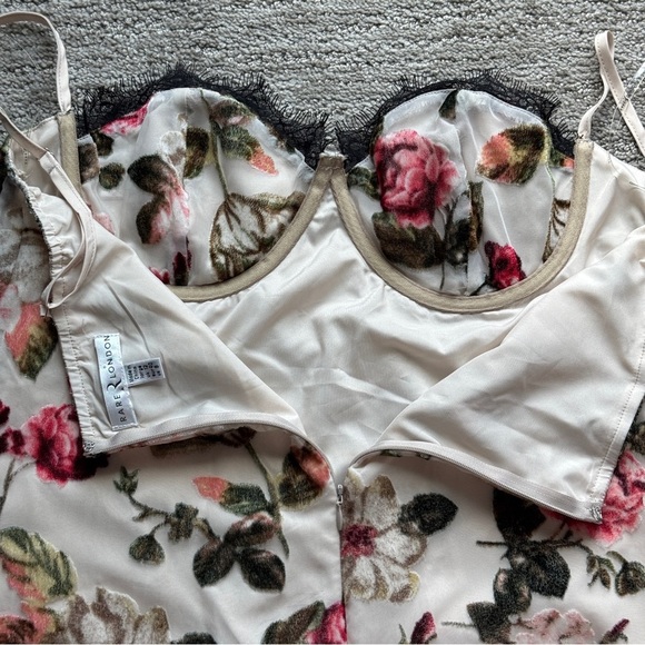 Rare London Floral Mini Dress – L (US8) – Romantic Lace Trim & Velvet Details - Picture 14 of 14